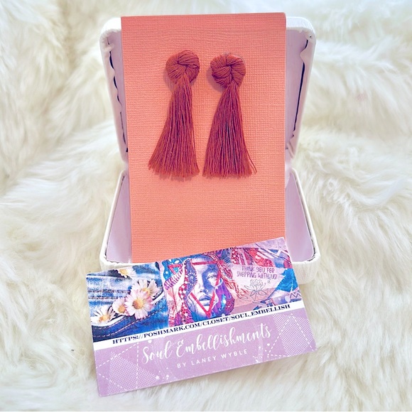 NeW:MaCrAmÈ MoDeRn CoTToN KnOttEd EaRriNg StUdS eArRiNgS hAnDcRaFtEd By LaNeY - Picture 6 of 16